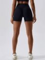 Découvrez l'Essentiel : 4 Raisons d'Adopter le Short Sport Ultra-Confort pour Femme ! 13