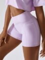Découvrez l'Essentiel : 4 Raisons d'Adopter le Short Sport Ultra-Confort pour Femme ! 8